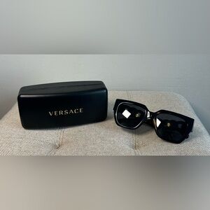 Versace Elegant Black Sunglasses